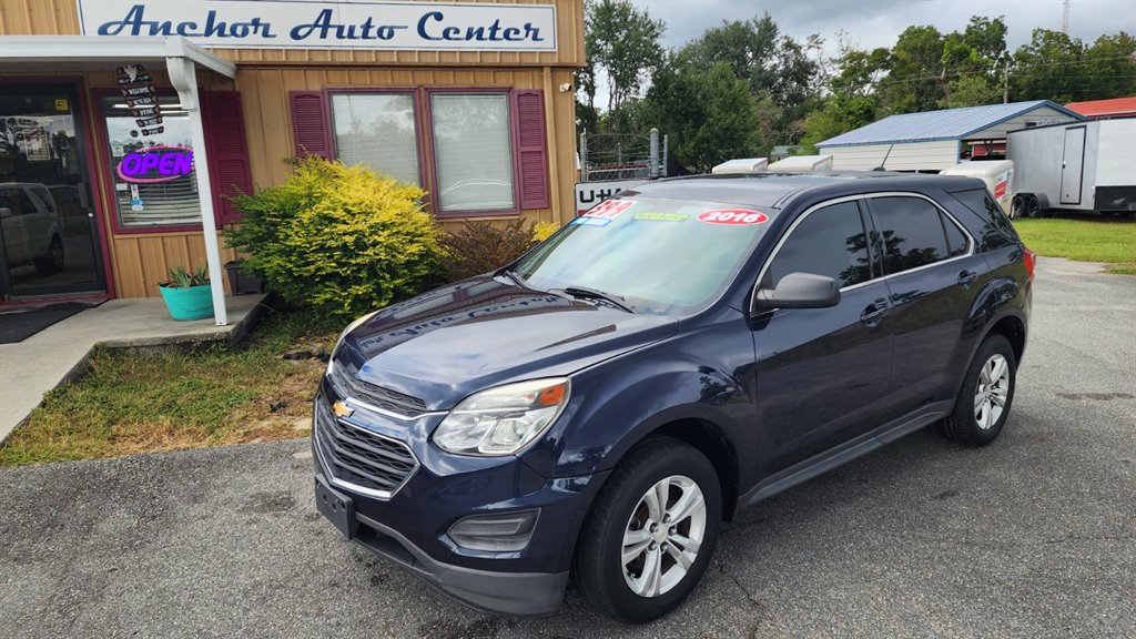 2016 Chevrolet Equinox LS's photo